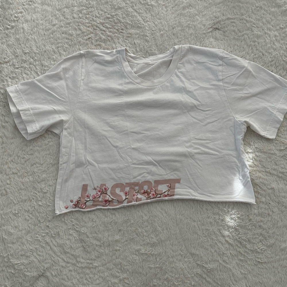 Last Set cherry blossom pre cropped gym tee!